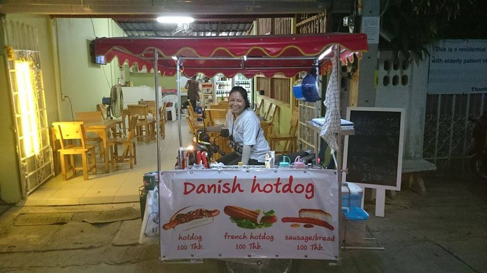 www.thai-dk.dk/uploads/,,,,,danish-hotdog.jpg