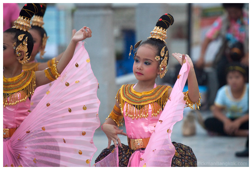 www.thai-dk.dk/uploads/Thailand-children10.jpg