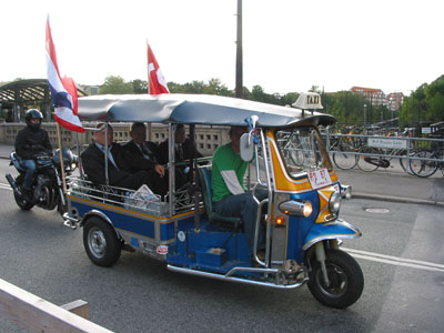 www.thai-dk.dk/uploads/tuktuk2.jpg