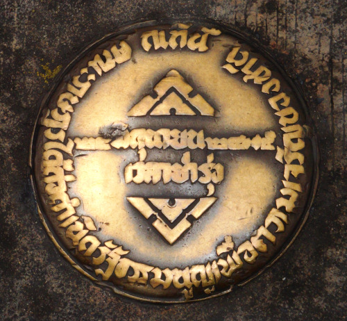 www.thai-dk.dk/uploads/thailand-historie-khana-ratsadon.jpg